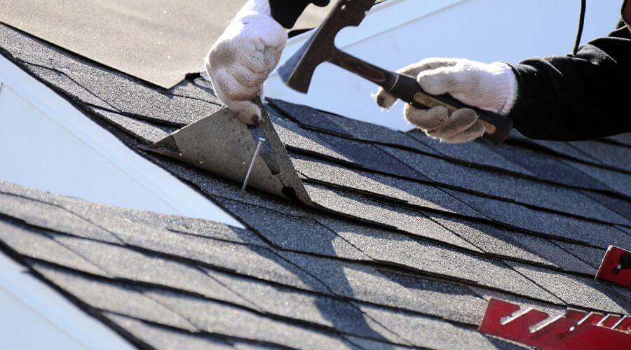 Professional gutter cleaning in New Concord, OH